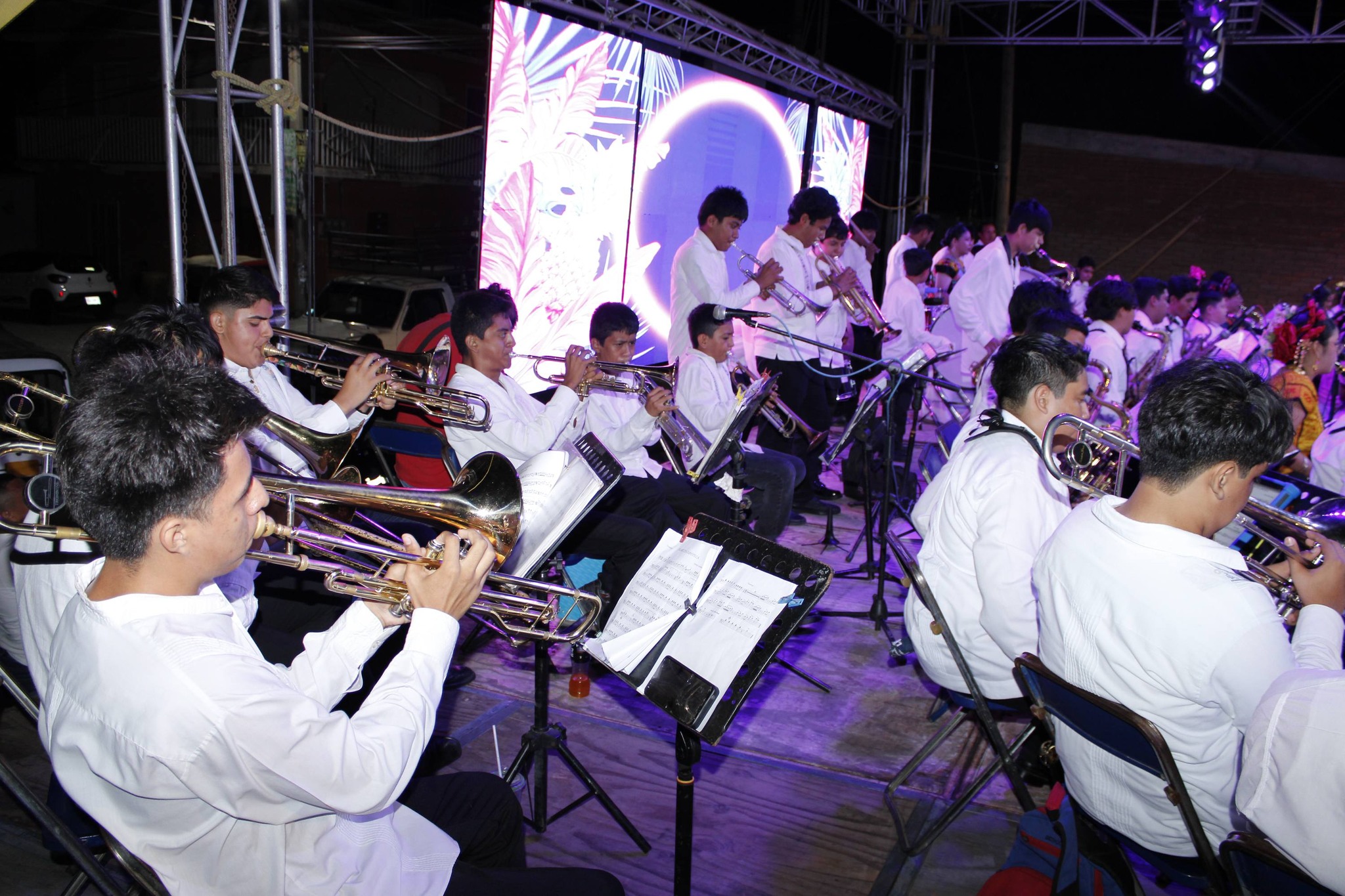 670774870_122163502304711118_7254304708974914528_n